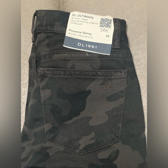 DL1961 Women Green Camo Florence Skinny Mid Rise Instascupt Crop Jeans NEW Sz 24 - Picture 5 of 9